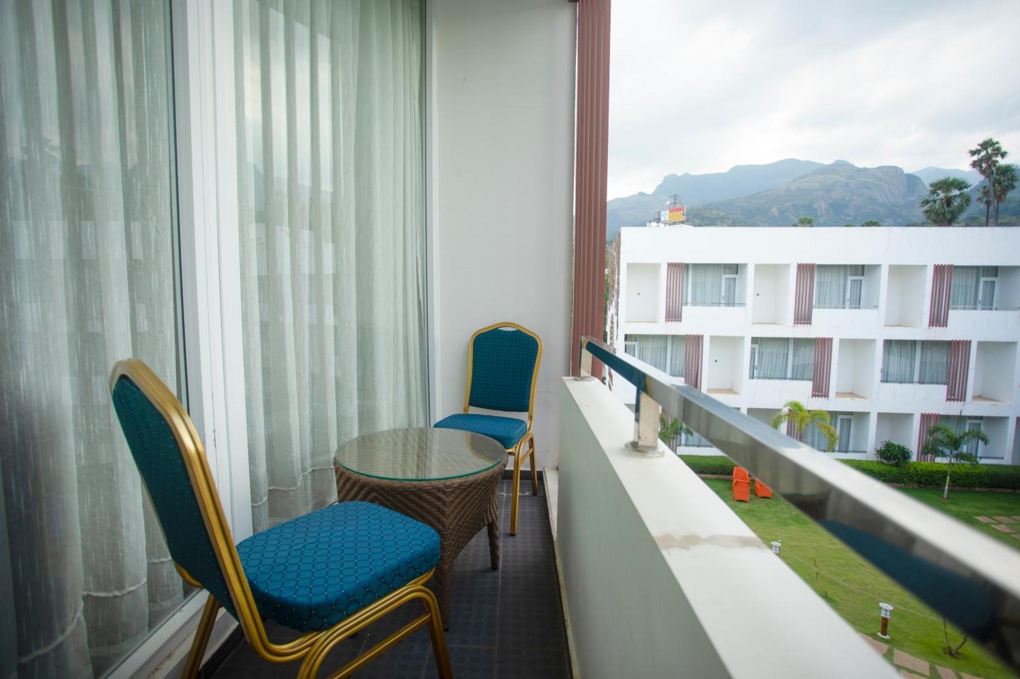 Saaral Resorts & Hotels Pvt Ltd Kuttālam Exteriér fotografie
